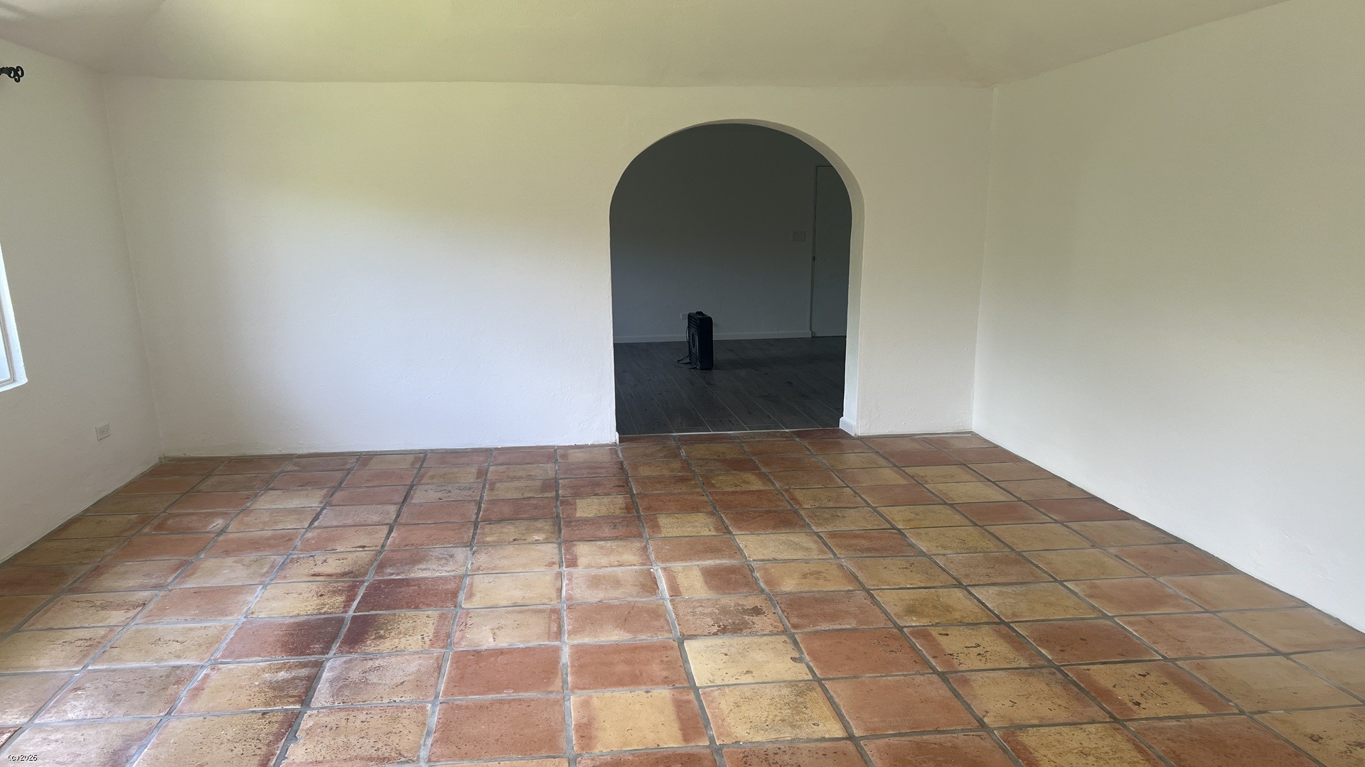 Three Cedars Apartment
